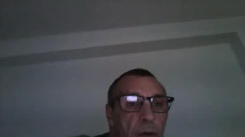 Snapshot of cumseeme002 chatting on February 2026 03:43:01 PM Alan online show from February 2026 03:43:01 PM