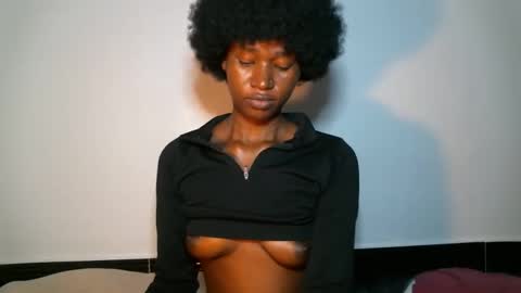 Shiiro online show from November 2025 12:16:01 PM