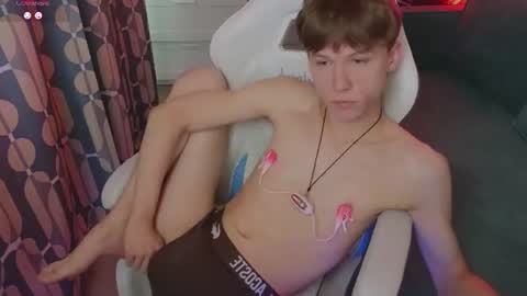 Snapshot of cumte_boy chatting on July 2026 01:18:01 AM cumte_boy online show from July 2026 01:18:01 AM