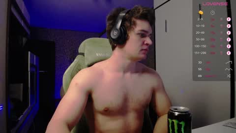 Snapshot of cumzan_ chatting on February 2025 12:49:01 AM Tarzan online show from February 2025 12:49:01 AM