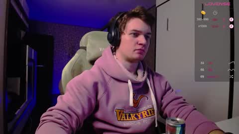 Snapshot of cumzan_ chatting on February 2025 09:11:02 PM Tarzan online show from February 2025 09:11:02 PM