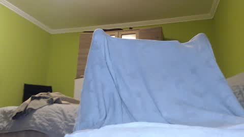 Snapshot of cup_of_t3a chatting on January 2025 04:57:01 PM Im Lee. Say Hey Im very social. online show from January 2025 04:57:01 PM