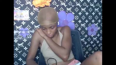 Snapshot of cupidxdoll chatting on March 2025 12:42:02 AM cupidxdoll online show from March 2025 12:42:02 AM