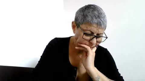 couple online show from February 2025 11:17:01 AM