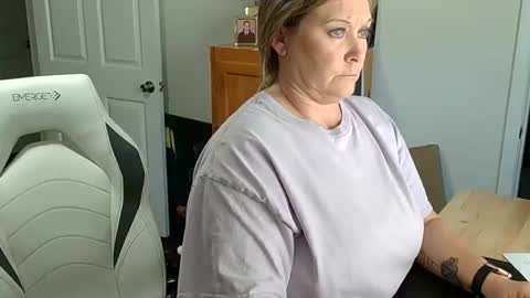 curious couple online show from February 2025 06:28:01 PM