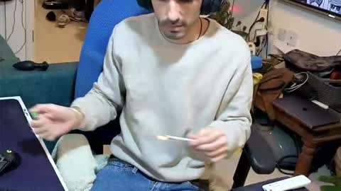 Snapshot of curiousgenie chatting on January 2026 03:39:01 PM curiousgenie online show from January 2026 03:39:01 PM