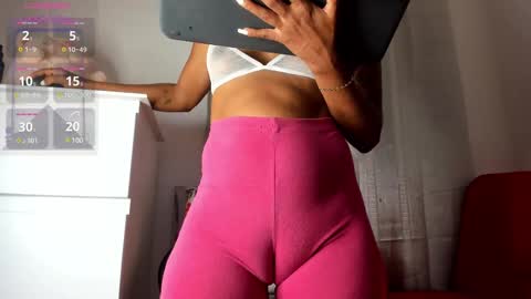 Curly  -  OF- CURLY SWEETT online show from February 2025 02:30:01 PM