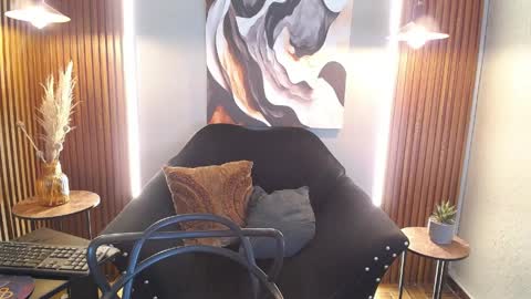 DANI online show from April 2026 02:06:02 PM