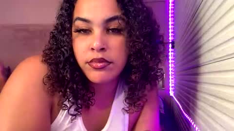 curlygoddess777 online show from November 2025 10:32:02 PM