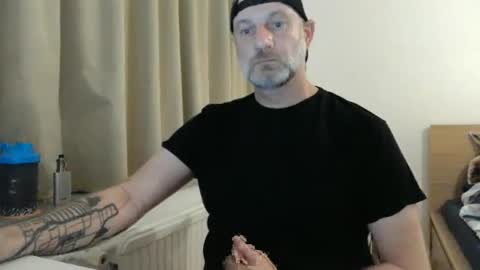 Curman85 online show from December 2024 01:19:01 AM