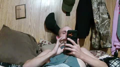 curtisrobert171 online show from June 2026 05:06:02 PM