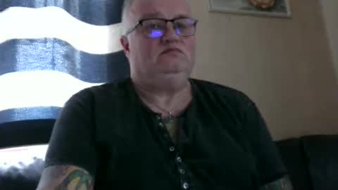 Snapshot of curtus14 chatting on December 2025 09:29:02 AM curtus14 online show from December 2025 09:29:02 AM