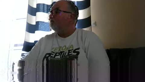 Snapshot of curtus14 chatting on April 2026 09:18:01 AM curtus14 online show from April 2026 09:18:01 AM