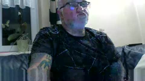 Snapshot of curtus14 chatting on May 2026 08:36:02 PM curtus14 online show from May 2026 08:36:02 PM