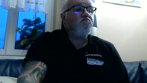 curtus14 online show from June 2026 07:33:01 PM