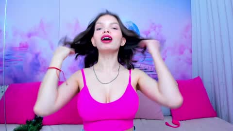 Snapshot of curvy_dynamite chatting on January 2025 01:06:01 AM Sammy online show from January 2025 01:06:01 AM