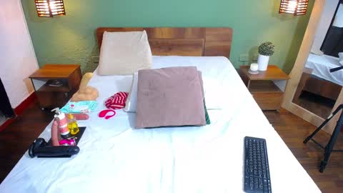 Danna online show from January 2025 07:15:01 PM