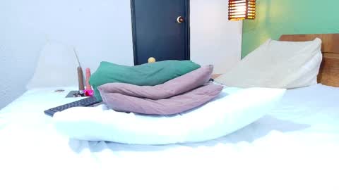 Danna online show from February 2025 11:51:02 PM