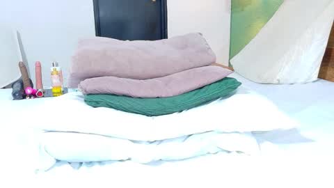 Danna online show from March 2025 10:21:01 PM