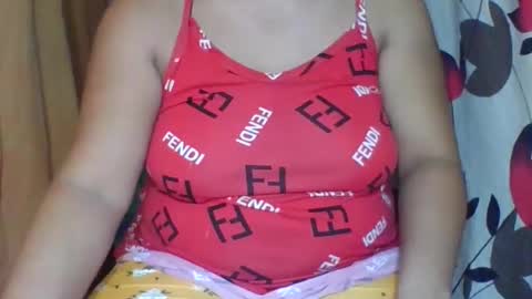 Snapshot of curvyladyxx289 chatting on December 2025 06:52:01 AM curvyladyxx289 online show from December 2025 06:52:01 AM