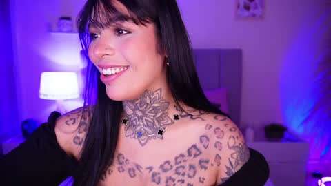 Snapshot of curvyliciouss chatting on January 2025 03:25:02 PM Samantha online show from January 2025 03:25:02 PM