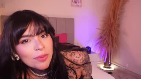 Snapshot of curvyliciouss chatting on September 2025 04:29:01 PM Samantha online show from September 2025 04:29:01 PM