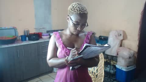 curvypear76x online show from January 2025 06:57:01 PM