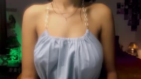 Snapshot of cute_alishaa chatting on May 2026 05:32:02 PM Alisha online show from May 2026 05:32:02 PM