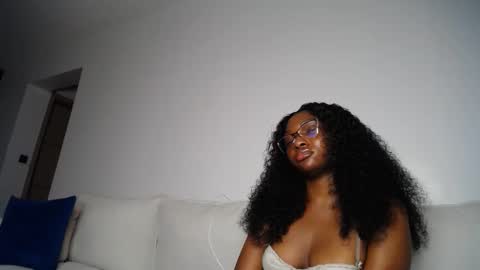 Liya online show from May 2026 02:52:02 AM