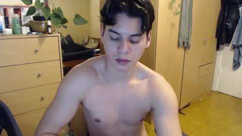 Tomas online show from December 2024 08:02:01 PM