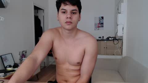 Snapshot of cute_boy859 chatting on April 2026 05:58:02 PM Tomas online show from April 2026 05:58:02 PM