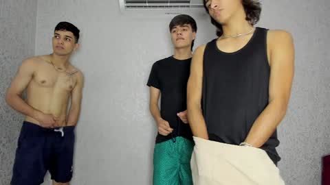 Snapshot of cute_boys18 chatting on January 2025 05:38:01 PM ARTURO-18 MATIAS-18 NIKOLAY-19 HADES-18 GABO-19 online show from January 2025 05:38:01 PM