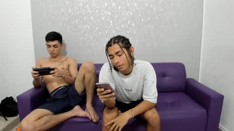 Snapshot of cute_boys18 chatting on January 2025 12:06:01 AM ARTURO-18 MATIAS-18 NIKOLAY-19 HADES-18 GABO-19 online show from January 2025 12:06:01 AM