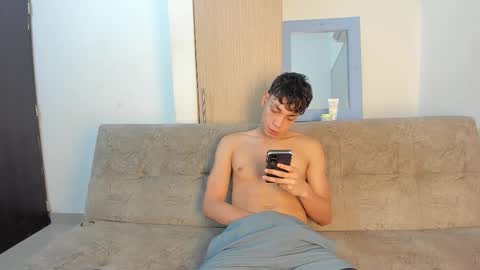 ARTURO-18  MATIAS-18  NIKOLAY-19  HADES-18  GABO-19 online show from March 2026 07:40:01 PM