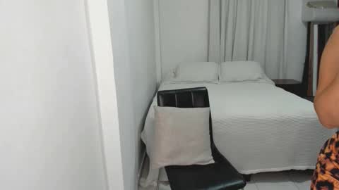 Sara online show from December 2025 12:51:01 AM