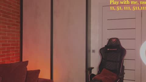 Everyday stream in the same time online show from January 2025 02:59:01 AM