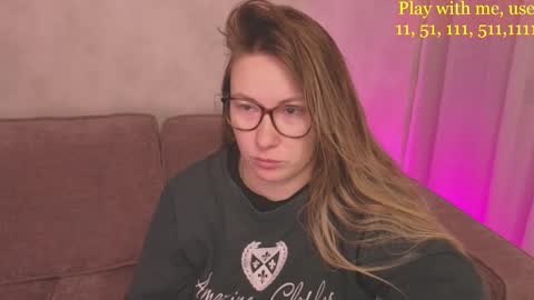 Everyday stream in the same time online show from November 2025 01:26:02 AM