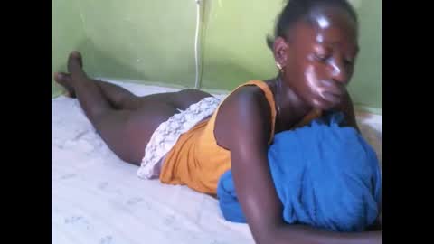 cute_doria online show from October 2025 02:54:01 AM