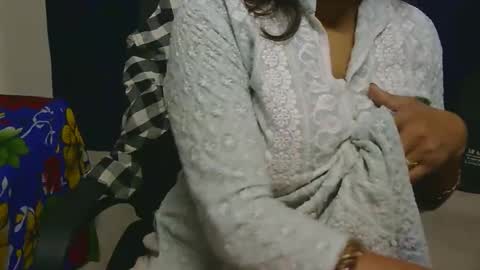 Snapshot of cute_kashmira99 chatting on November 2025 05:47:01 PM kashmira online show from November 2025 05:47:01 PM