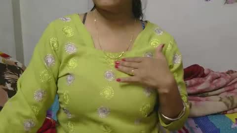 Snapshot of cute_kashmira99 chatting on November 2025 05:00:01 PM kashmira online show from November 2025 05:00:01 PM