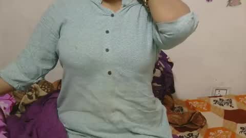 Snapshot of cute_kashmira99 chatting on November 2025 04:27:01 AM kashmira online show from November 2025 04:27:01 AM