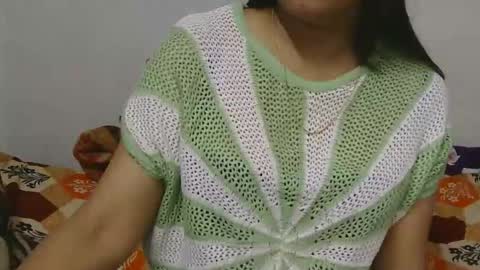 Snapshot of cute_kashmira99 chatting on December 2025 02:50:02 AM kashmira online show from December 2025 02:50:02 AM