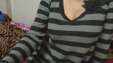 Snapshot of cute_kashmira99 chatting on December 2025 03:11:01 AM kashmira online show from December 2025 03:11:01 AM