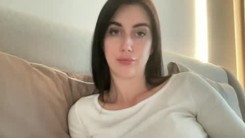 cute_kriss94 online show from June 2026 06:07:01 PM