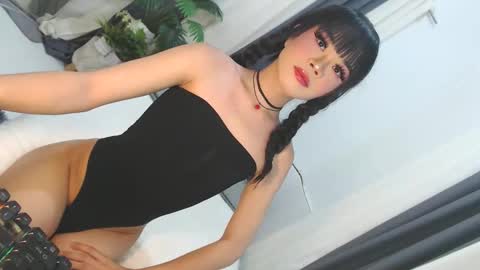Jane online show from May 2026 05:40:02 PM
