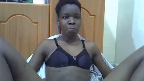 cute_marion online show from February 2025 07:00:01 PM