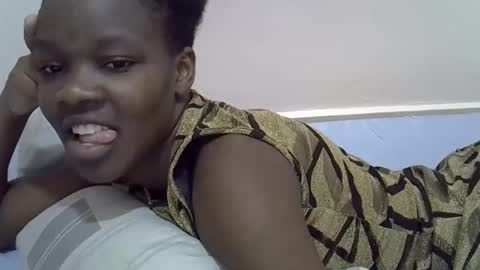 cute_marion online show from February 2025 05:47:01 PM