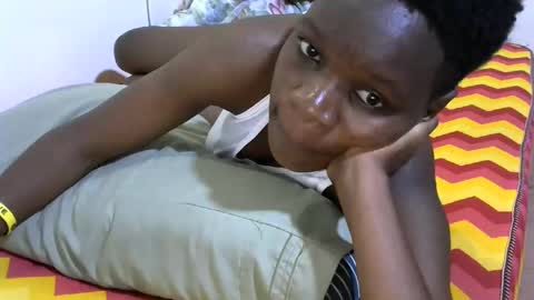 cute_marion online show from October 2025 04:24:01 AM