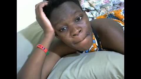 cute_marion online show from November 2025 06:52:02 PM