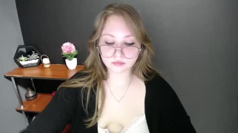 Veronica online show from February 2025 10:49:01 AM